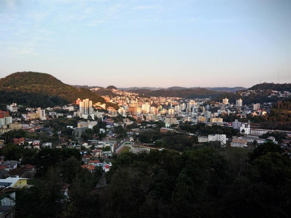 Oyo Hotel Farol Joaçaba Esterno foto