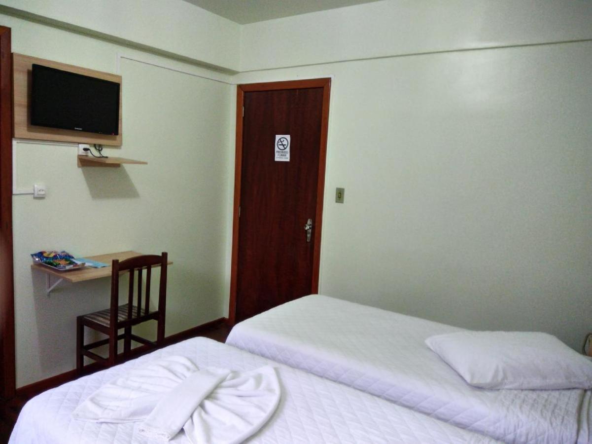 Oyo Hotel Farol Joaçaba Esterno foto