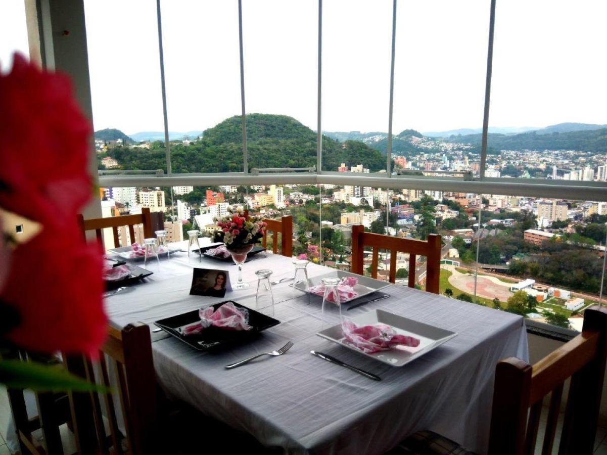Oyo Hotel Farol Joaçaba Esterno foto