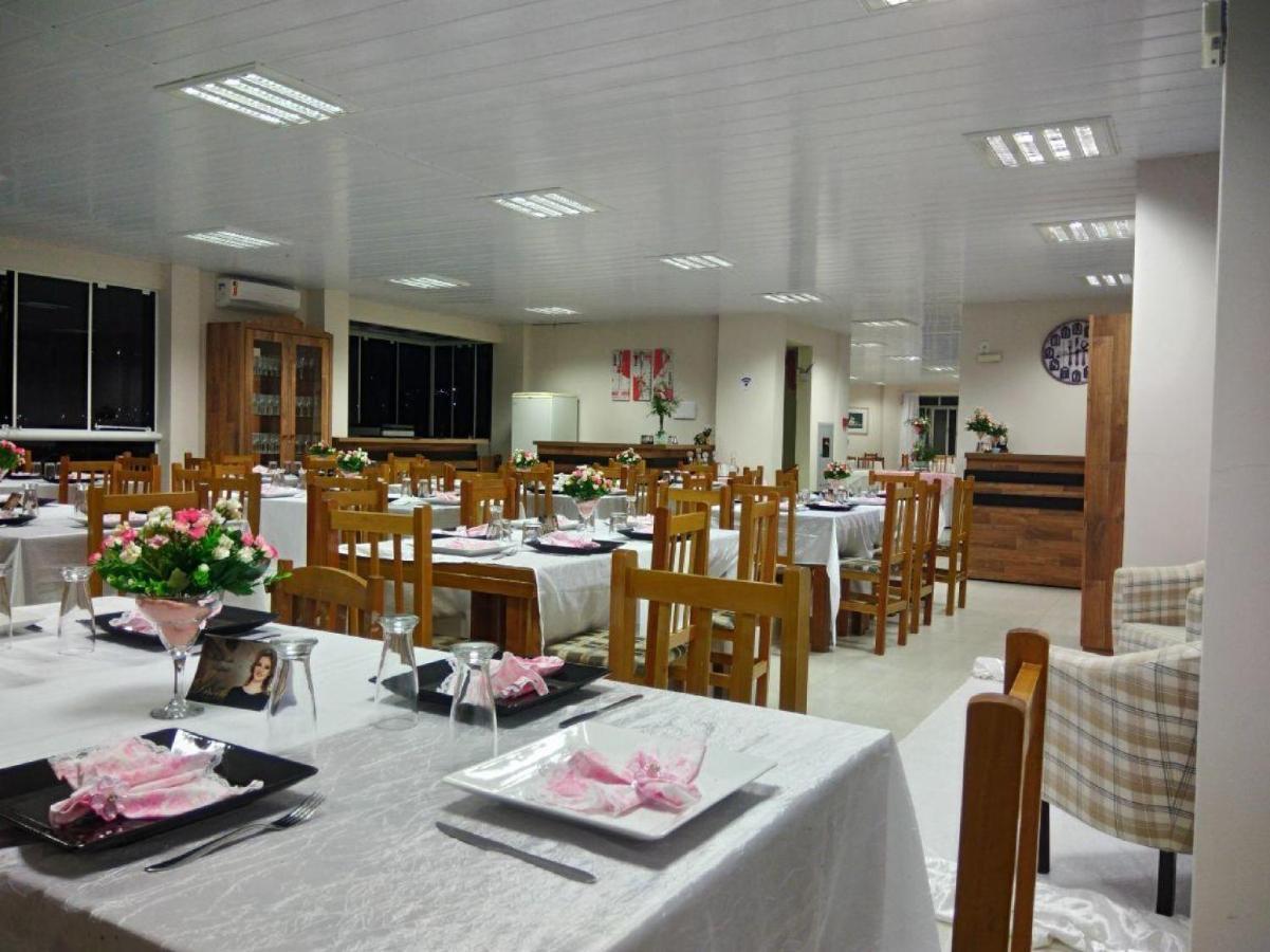 Oyo Hotel Farol Joaçaba Esterno foto