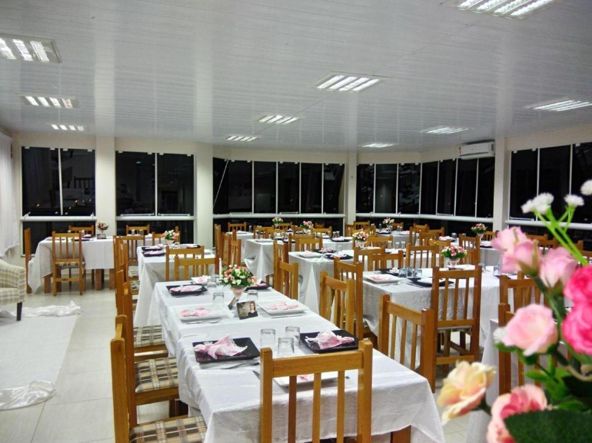 Oyo Hotel Farol Joaçaba Esterno foto